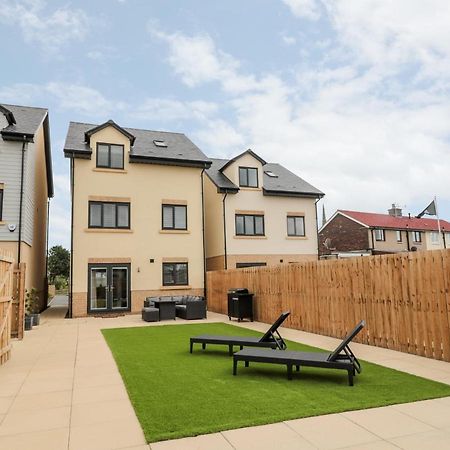 Amble Views Villa Morpeth Bagian luar foto
