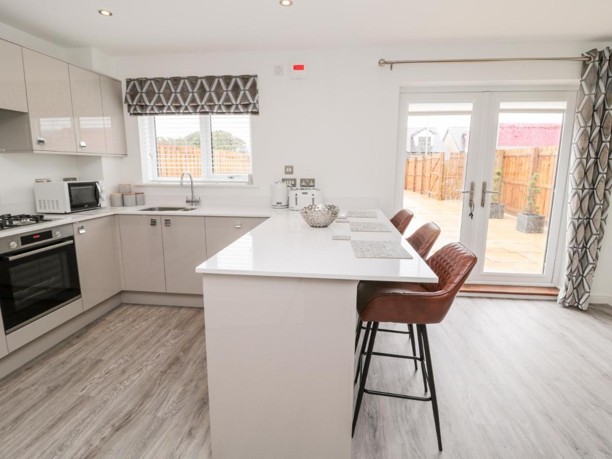 Amble Views Villa Morpeth Bagian luar foto